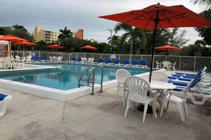 Pool 41 of 58